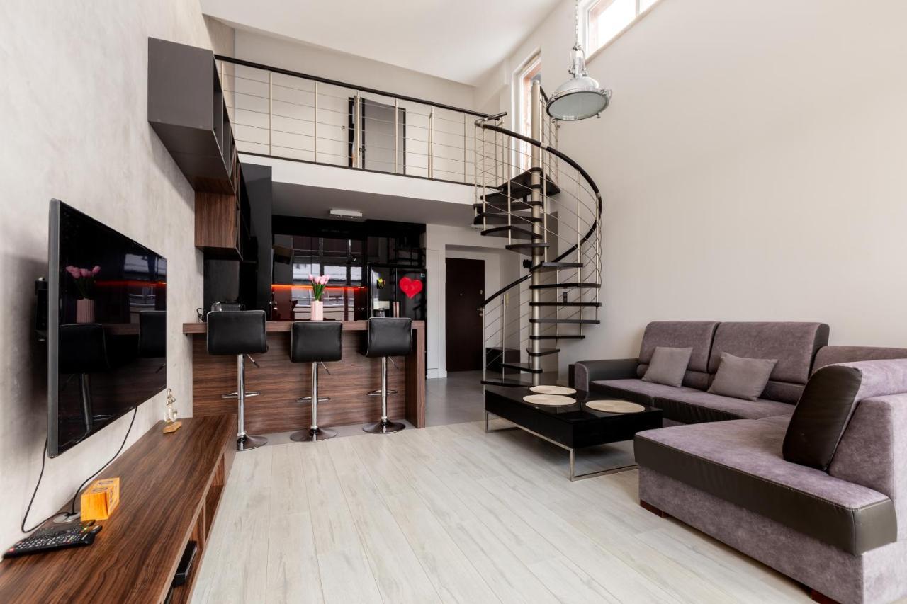 Janki Bryla Two-Level Apartment グディニャ エクステリア 写真