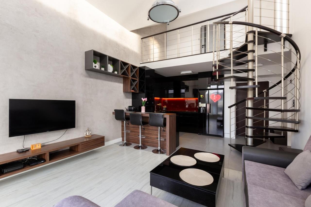 Janki Bryla Two-Level Apartment グディニャ エクステリア 写真