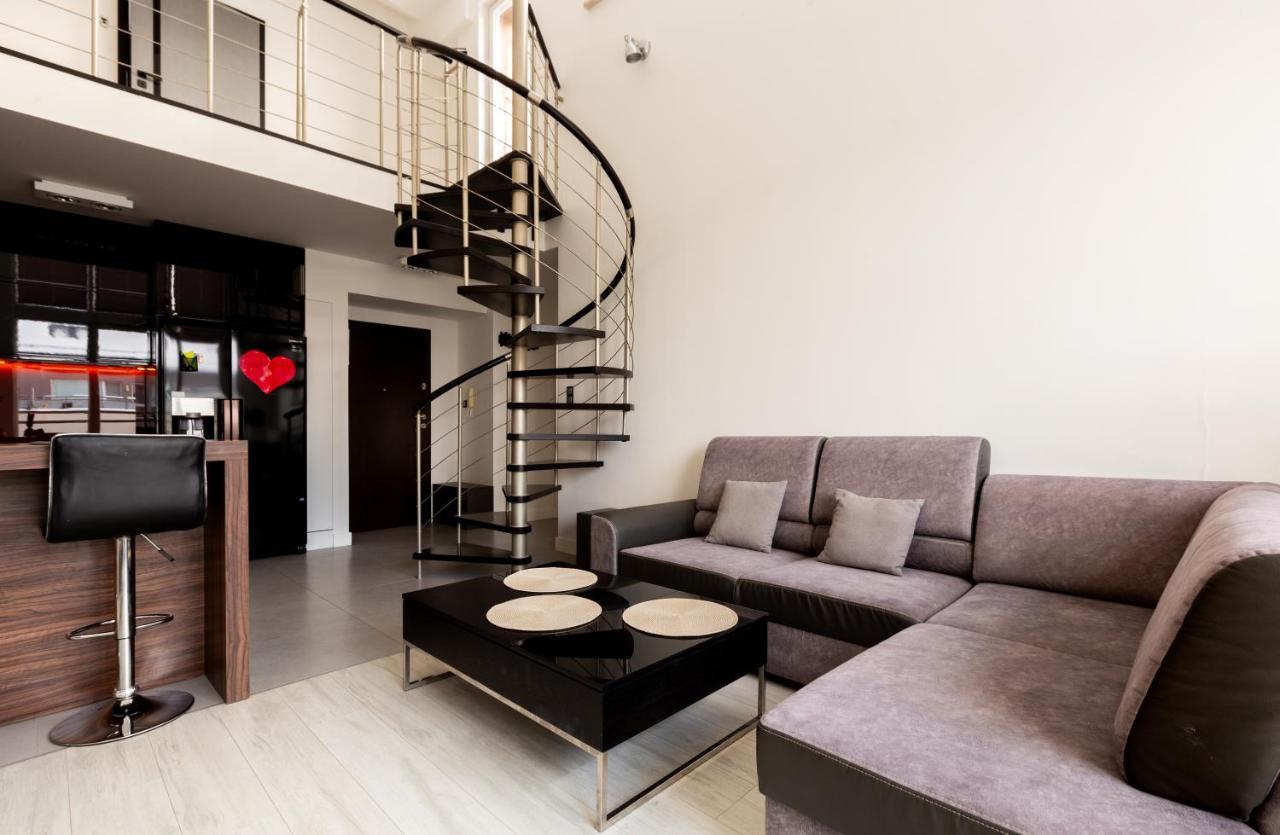 Janki Bryla Two-Level Apartment グディニャ エクステリア 写真